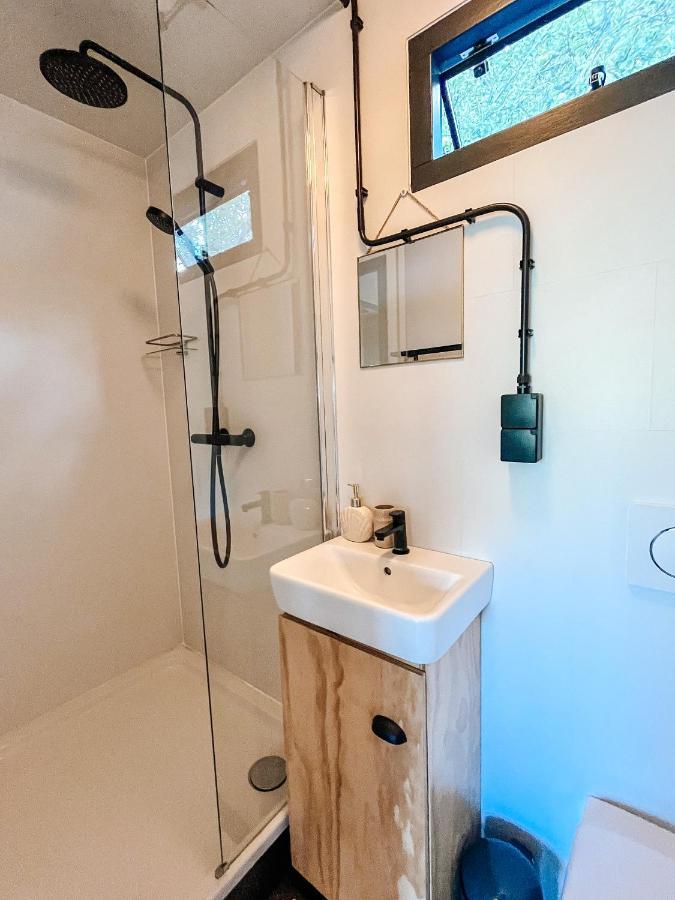 Bed and Breakfast Elysian Fields - The Island Tiny House Sadu Экстерьер фото