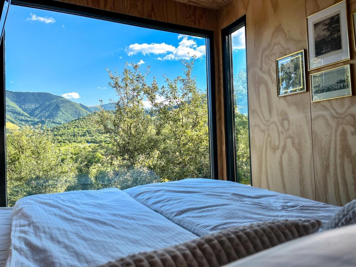 Bed and Breakfast Elysian Fields - The Island Tiny House Sadu Экстерьер фото